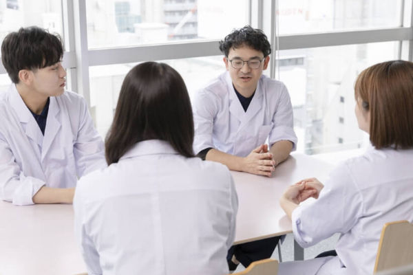 (研究部)コスモビューティーで働く魅力とは