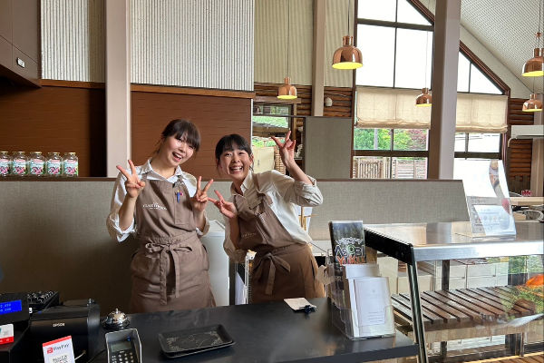 Cafe GARDENS（カフェ　ガーデンズ）