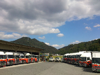 株式会社 丸鹿 兵庫県加西市 運送会社のフォークリフト作業員の求人情報 バイト パート 正社員のお仕事は ディースターnet