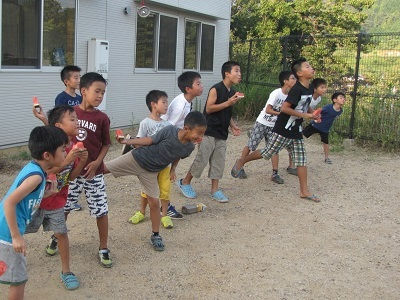 Npo熊取こどもとおとなのネットワーク 熊取学童保育所 大阪府泉南郡熊取町 補助員さん 介助員さん 短期 の求人情報 バイト パート 正社員のお仕事は ディースターnet