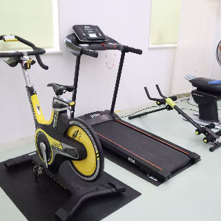 そだちね じりつね 運動マシン